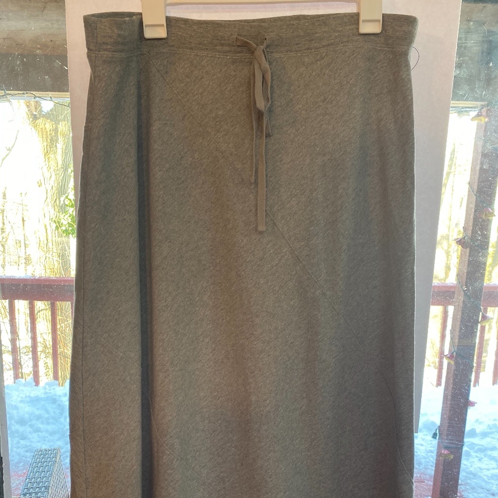 Talbots Womens Large Petite grey Long Skirt!